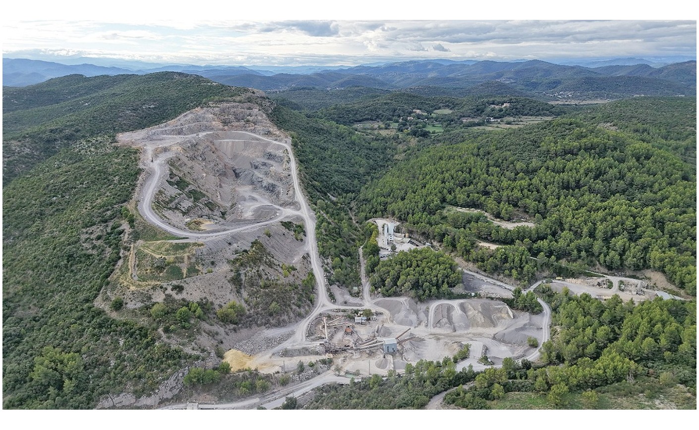 CASSER DES CAILLOUX… CE N’EST PLUS LE BAGNE ! Par Dominique Garrel
