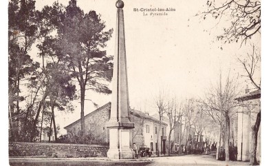L’HISTOIRE SOUS NOS YEUX - SAINT-CHRISTOL-LEZ-ALÈS - LA PYRAMIDE