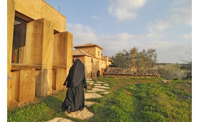 A SOLAN DES RELIGIEUSES DANS LES PAS DE PIERRE RABHI